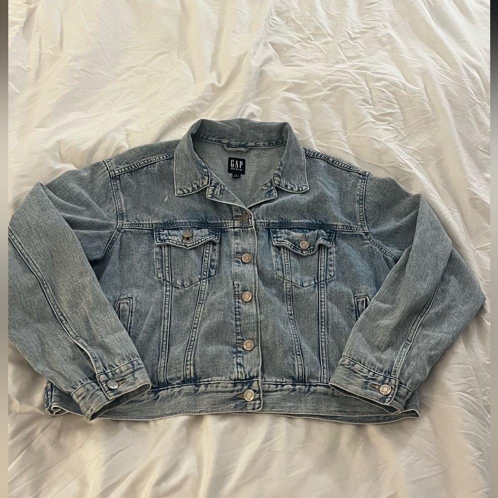 GAP Women's Light Blue Denim Jacket